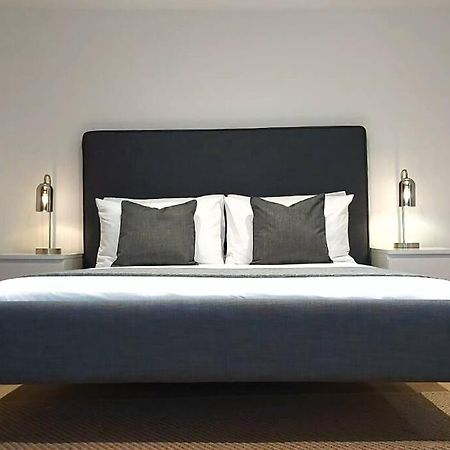 Stylish Apartment In City Centre With Parking Πρέστον Εξωτερικό φωτογραφία