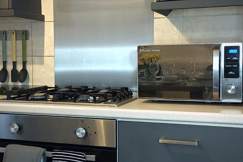 Stylish Apartment In City Centre With Parking Πρέστον Εξωτερικό φωτογραφία