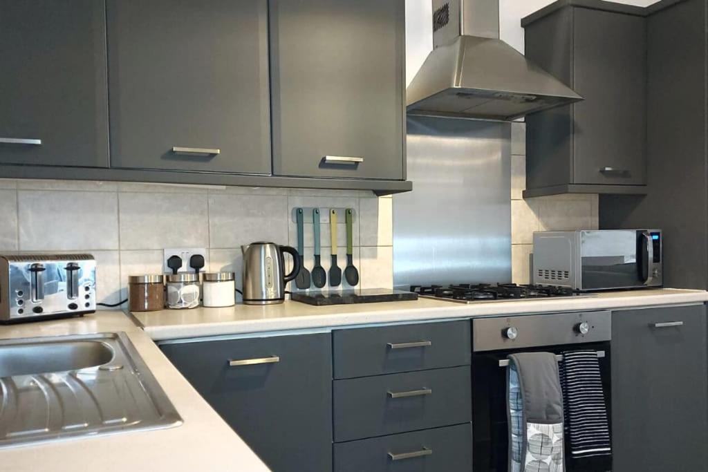 Stylish Apartment In City Centre With Parking Πρέστον Εξωτερικό φωτογραφία